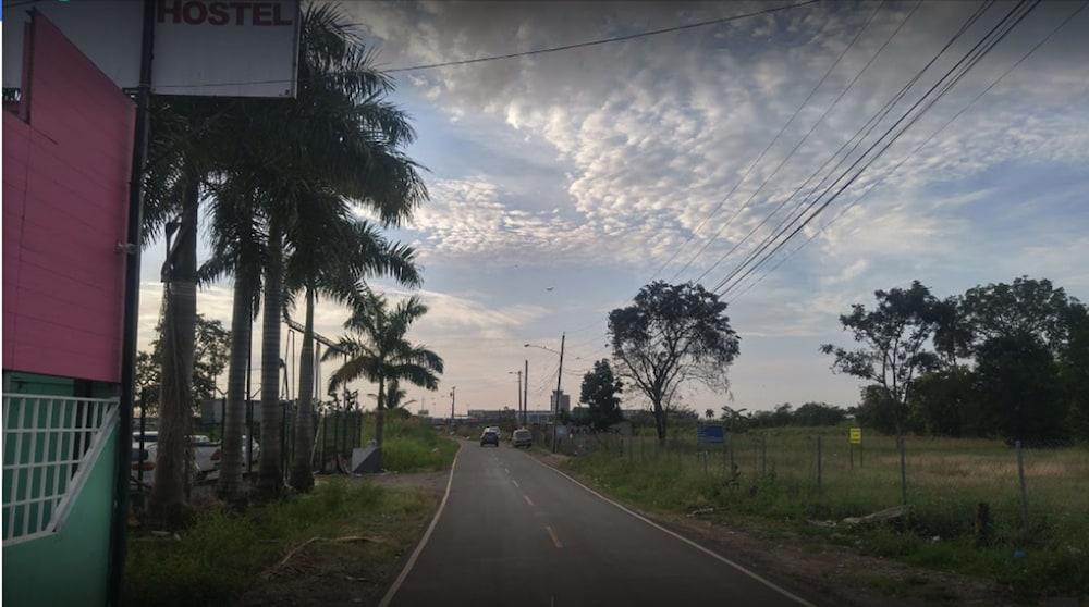 Express Inn Pty Aeropuerto Internacional Panama Tocumen Exteriör bild